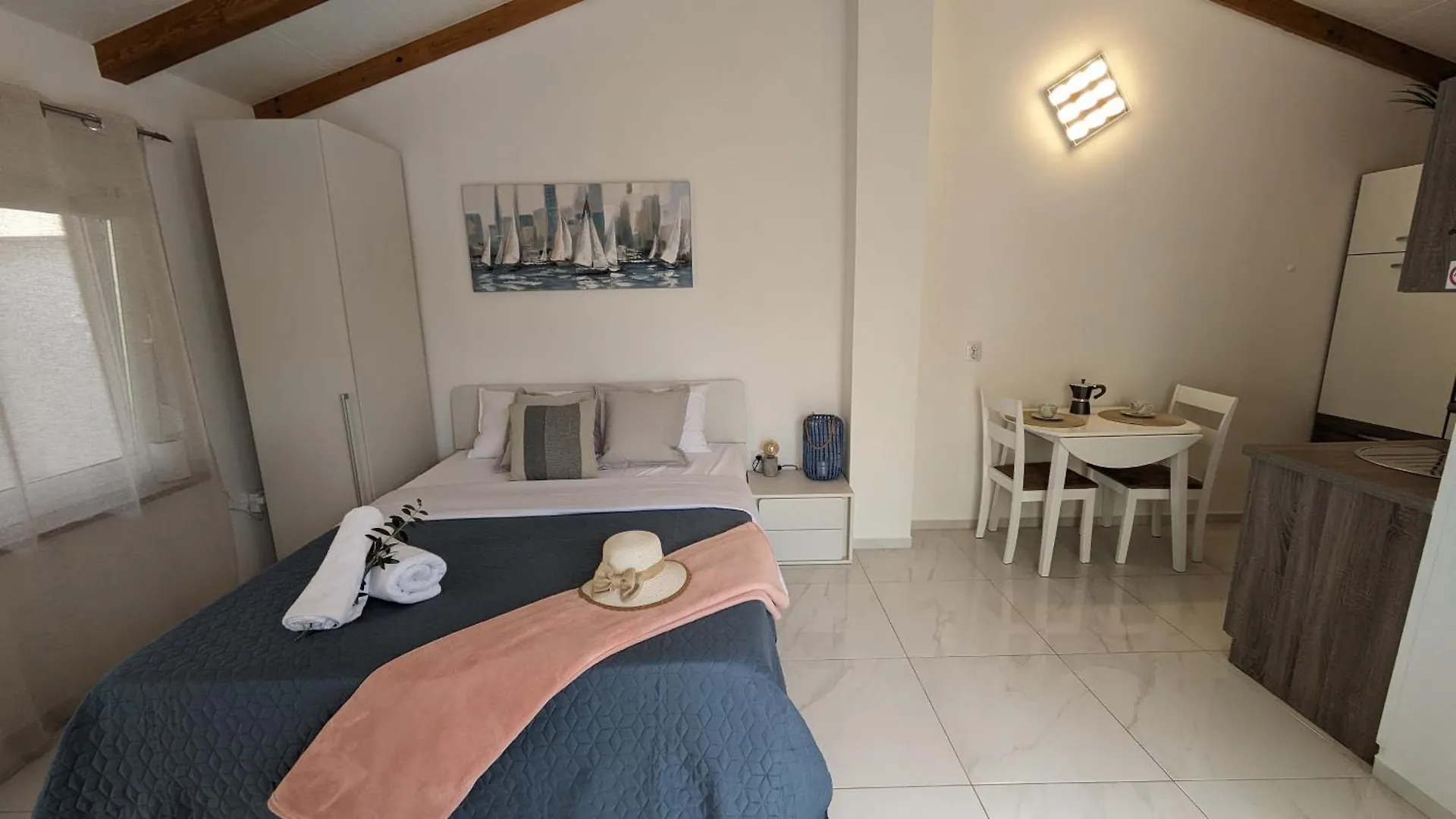 Poolside Studio Fazana Apartment