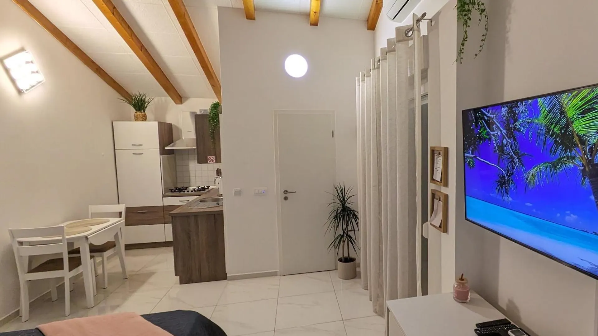 Apartment Poolside Studio Fazana